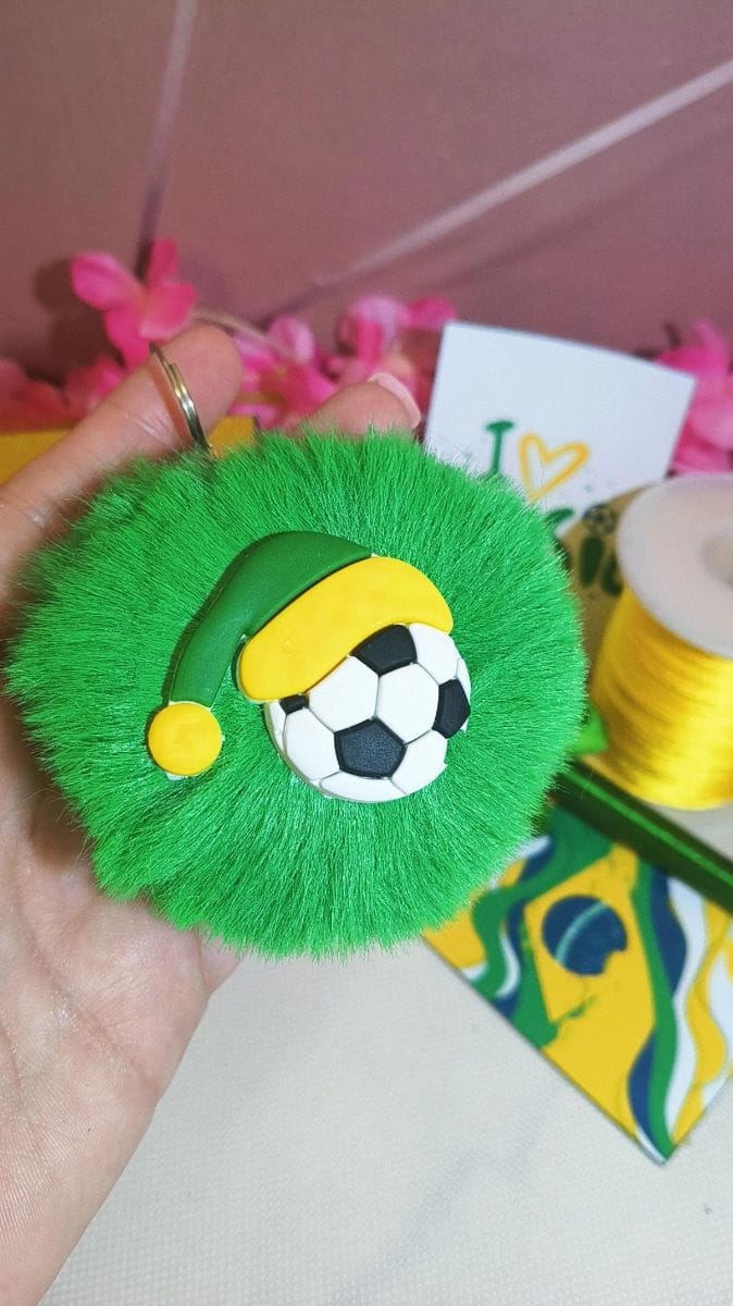 🇧🇷 Chaveiro pompom Copa do mundo 💚✨ - Foto 3