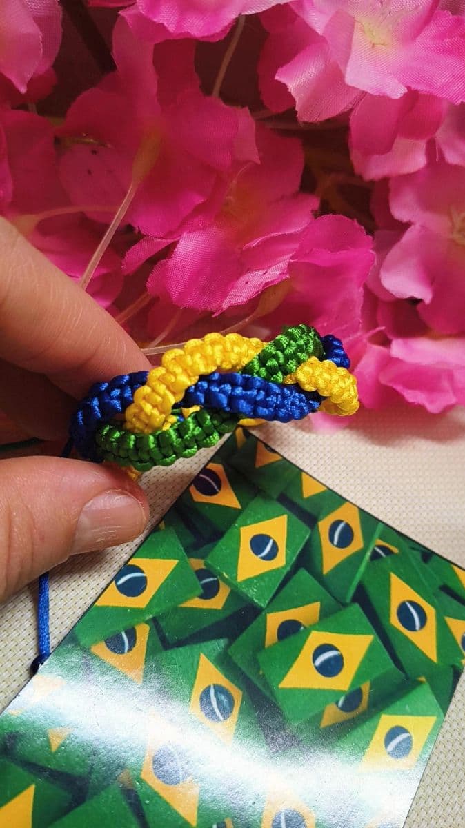 Pulseira Macrame trançada ✨🇧🇷