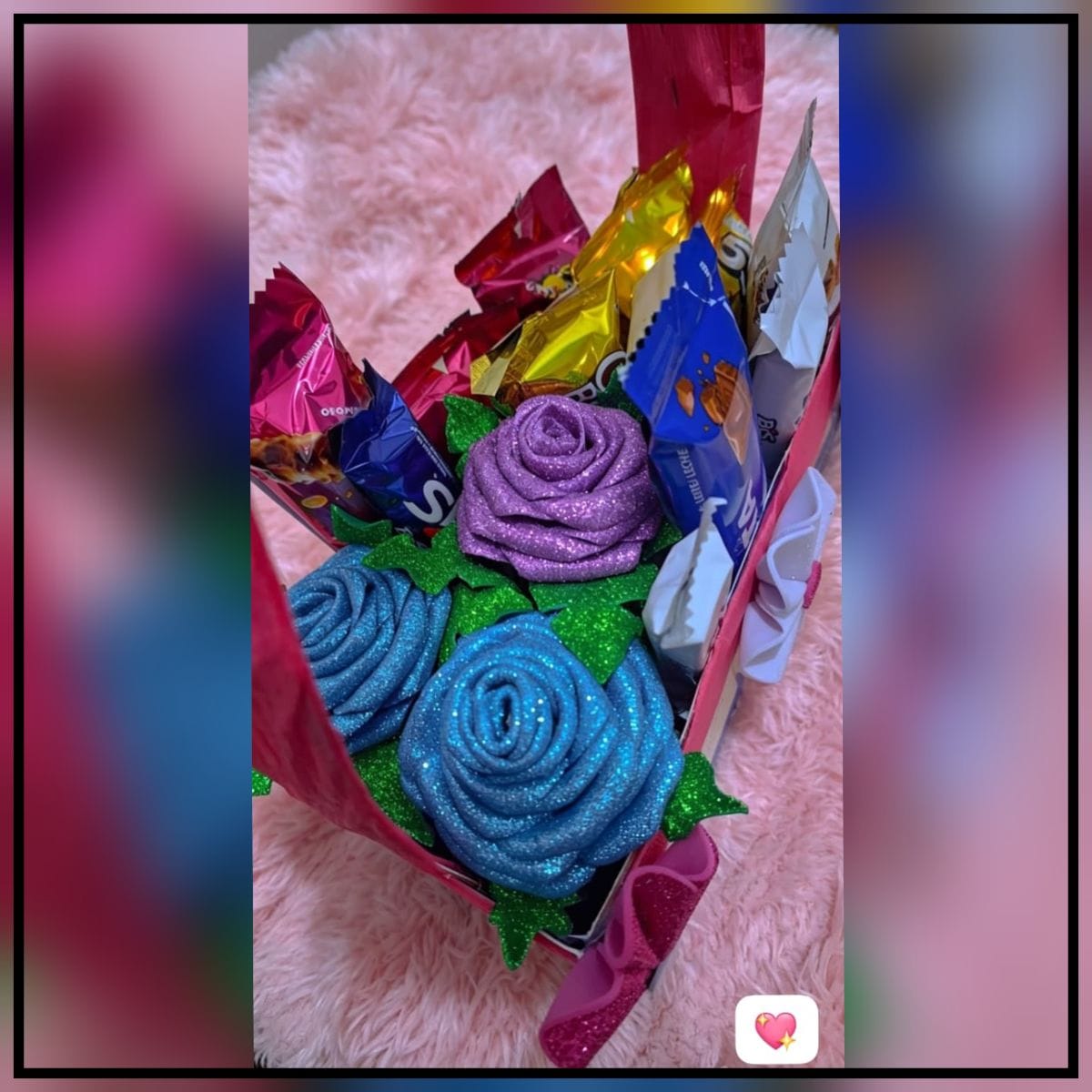 Cesta com 3 rosas 11 chocolates - Foto 2