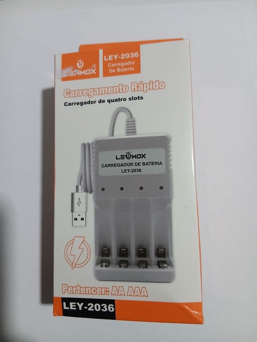 Carregador de pilhas - Foto 1