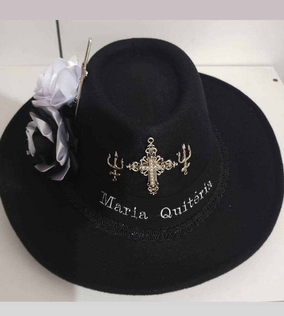 Chapéu de pomba gira
