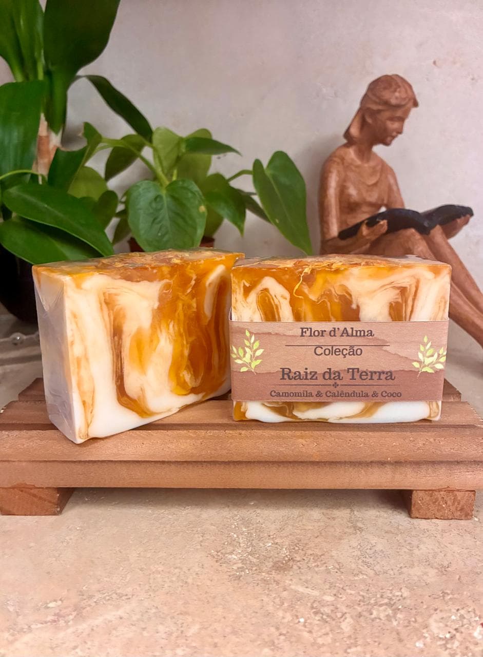 Sabonete Artesanal de Camomila & Calendula e óleo de coco