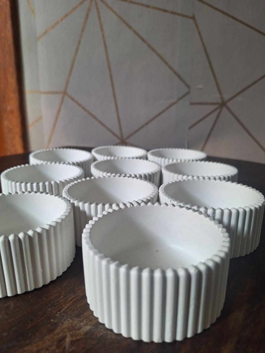 Vasinho em gesso resinado para lembrancinhas 4×7,5, kit com 10 - Foto 4