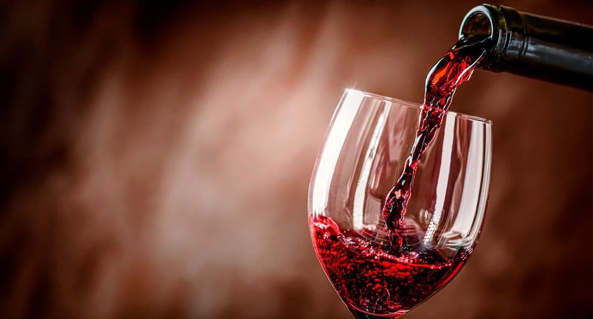 Vinho bordô orgânico