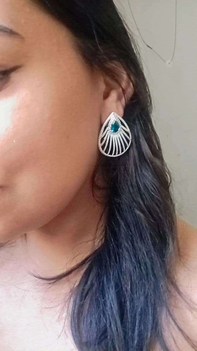 Brinco banhados a prata com pedra