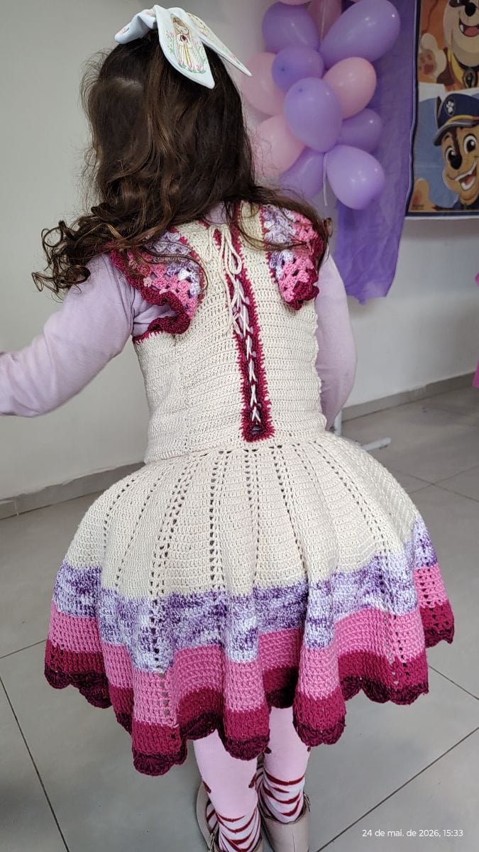 Vestido Infantil em Crochê - Foto 2
