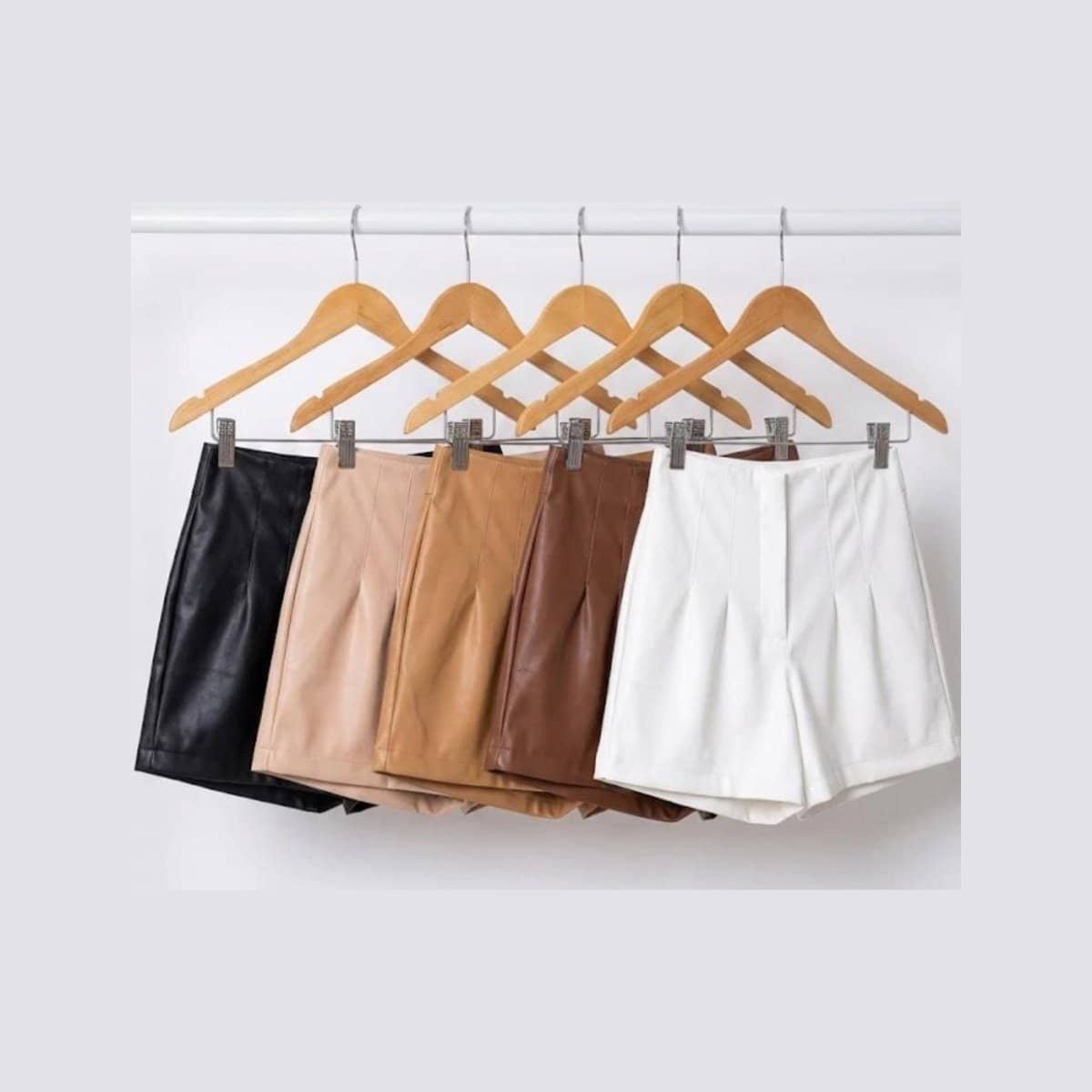 Short Zara Couro