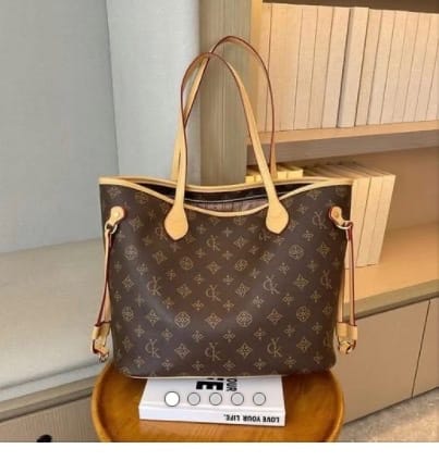 Bolsa réplica linda - Foto 1