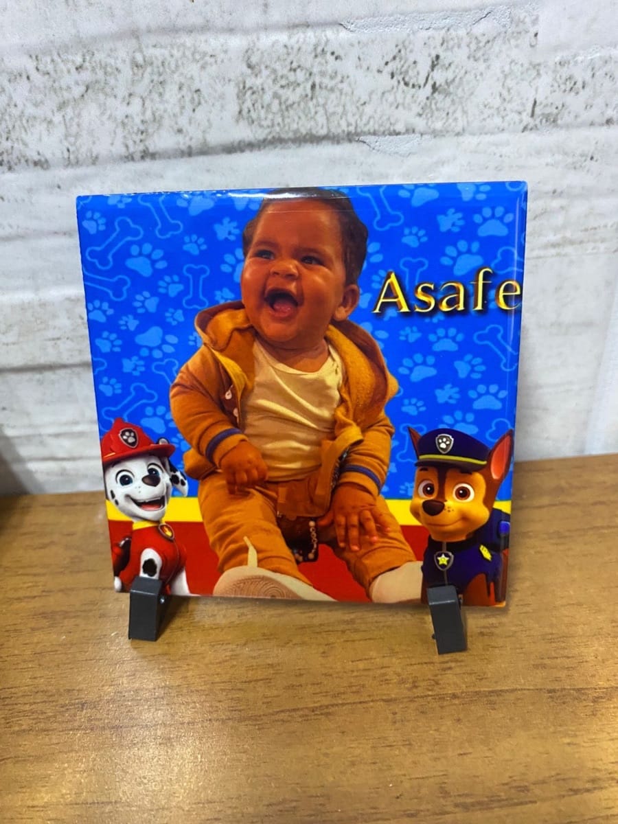 Azulejo personalizado para sua estante já vai com o pé - Foto 4