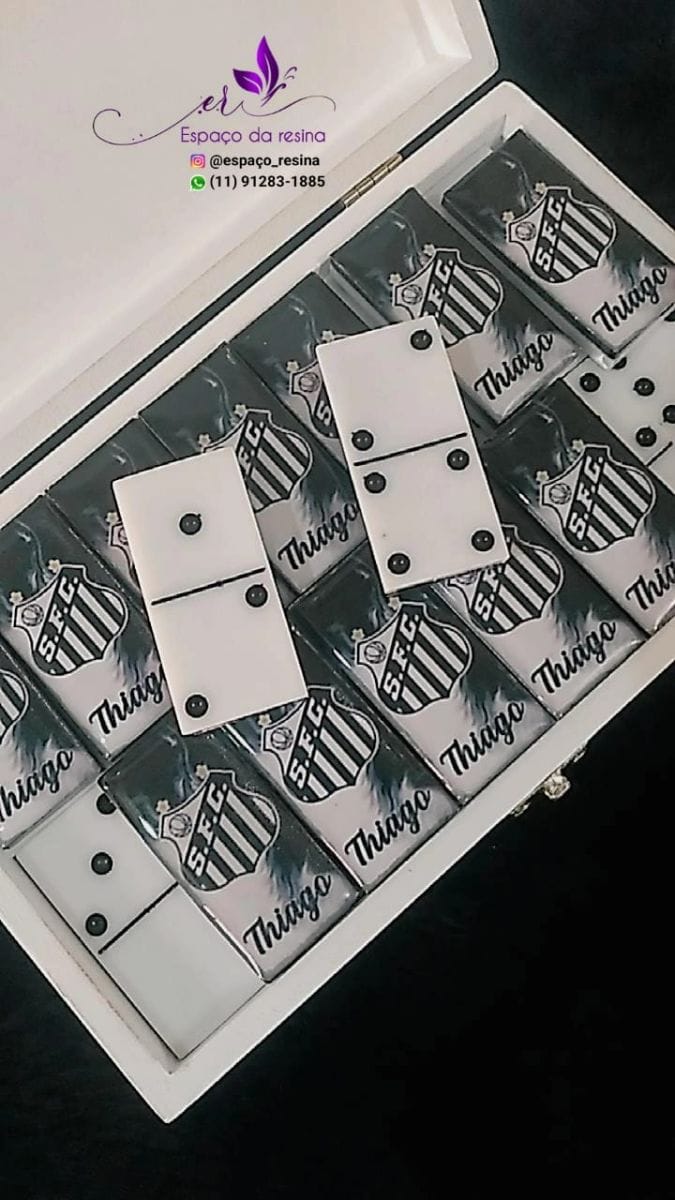 Dominó personalizado em resina com caixa - Foto 3