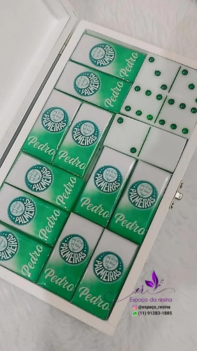 Dominó personalizado em resina com caixa - Foto 2