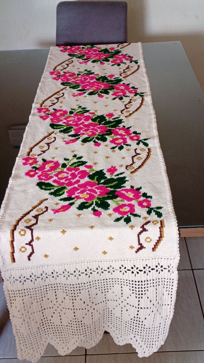 Caminho de mesa 2,20x45 - Foto 3