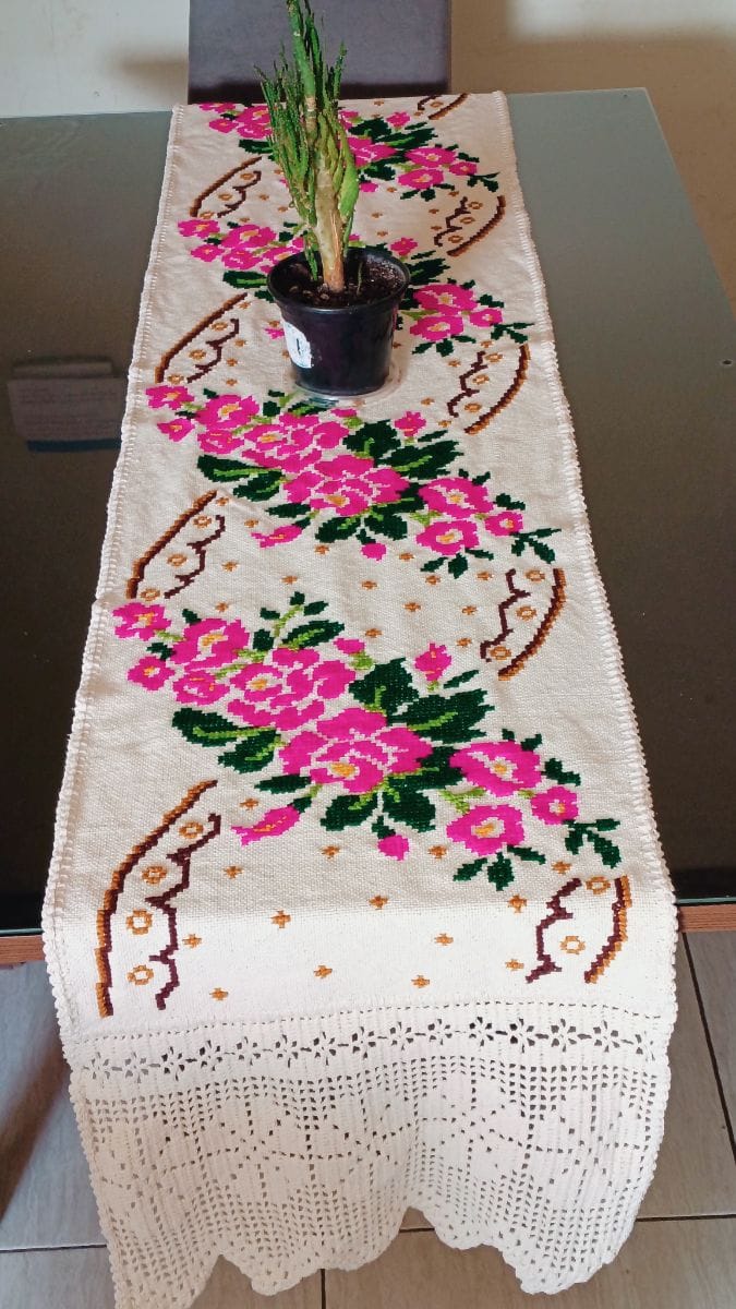 Caminho de mesa 2,20x45 - Foto 2