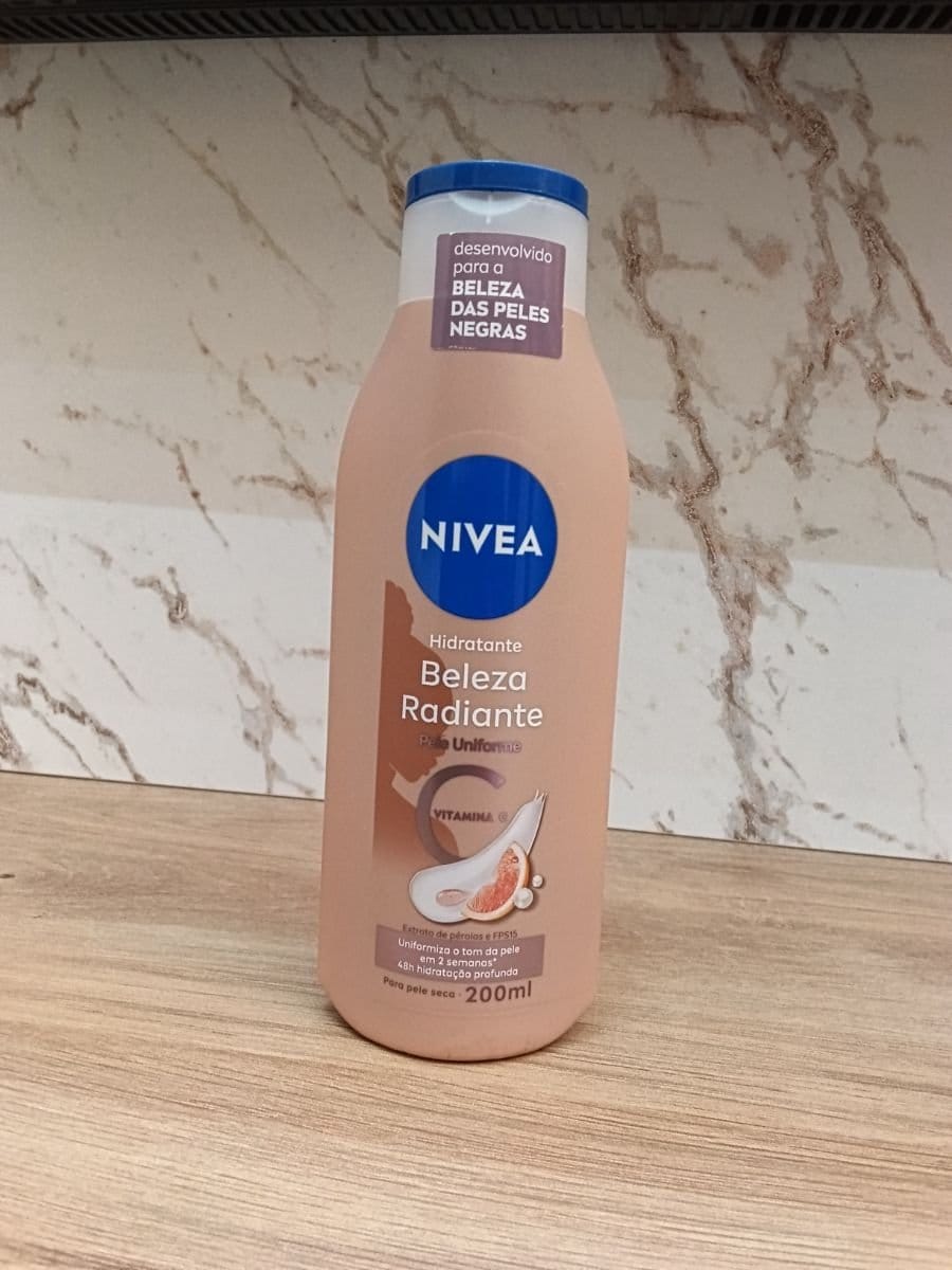 NIVEA Hidratante Beleza Radiante — 200 ml - Foto 1