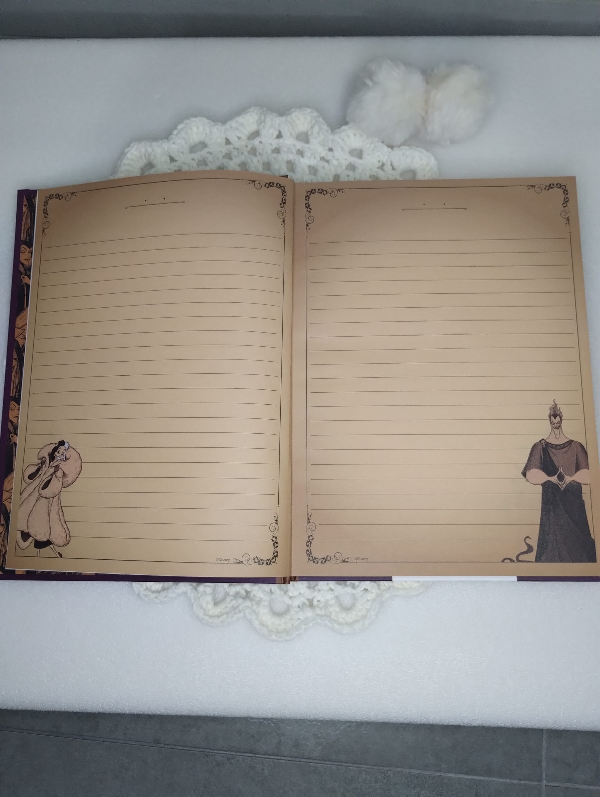 Caderno Vilões Disney Animativa Colegial CAPA ÚRSULA - Foto 4