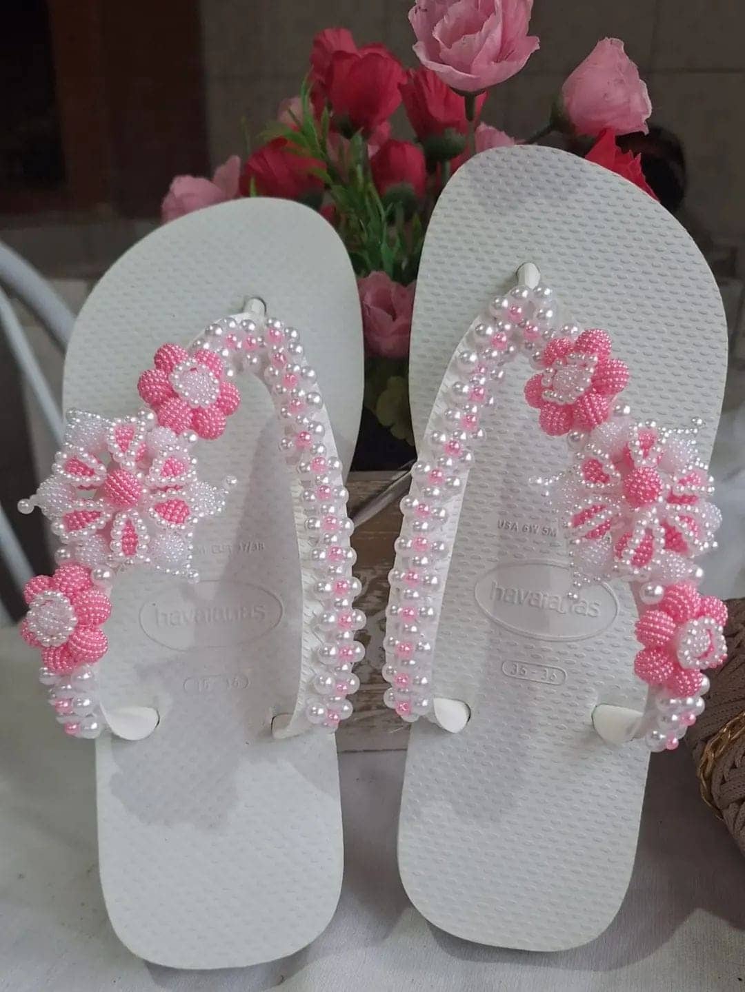 Chinelo Havaianas Personalizado Floral Rosa & Pérolas