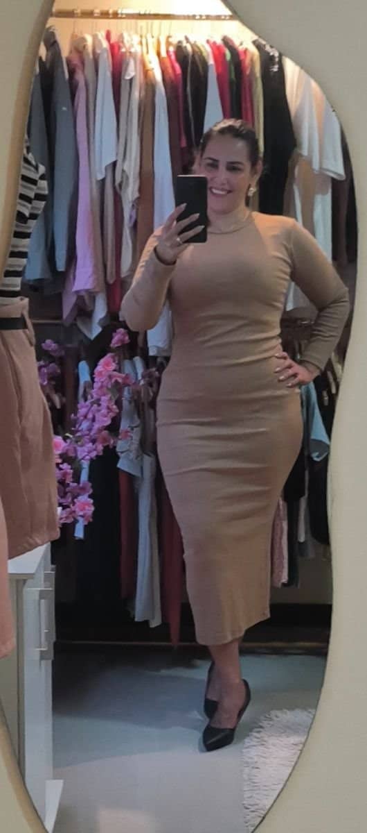Vestido de manga em RIBANA