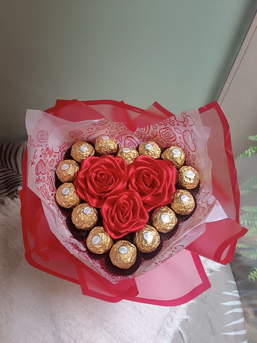 Buquê Ferrero Lover - Foto 1