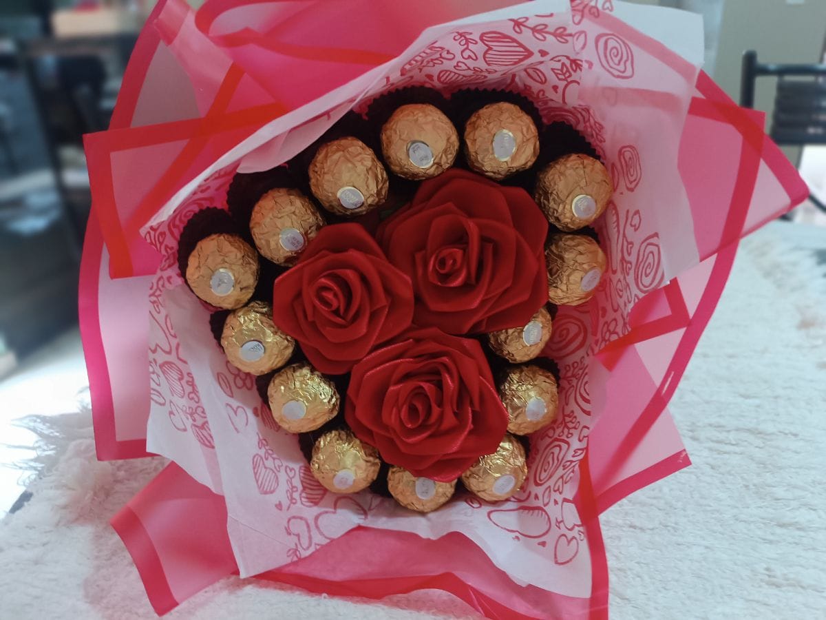 Buquê Ferrero Lover - Foto 3