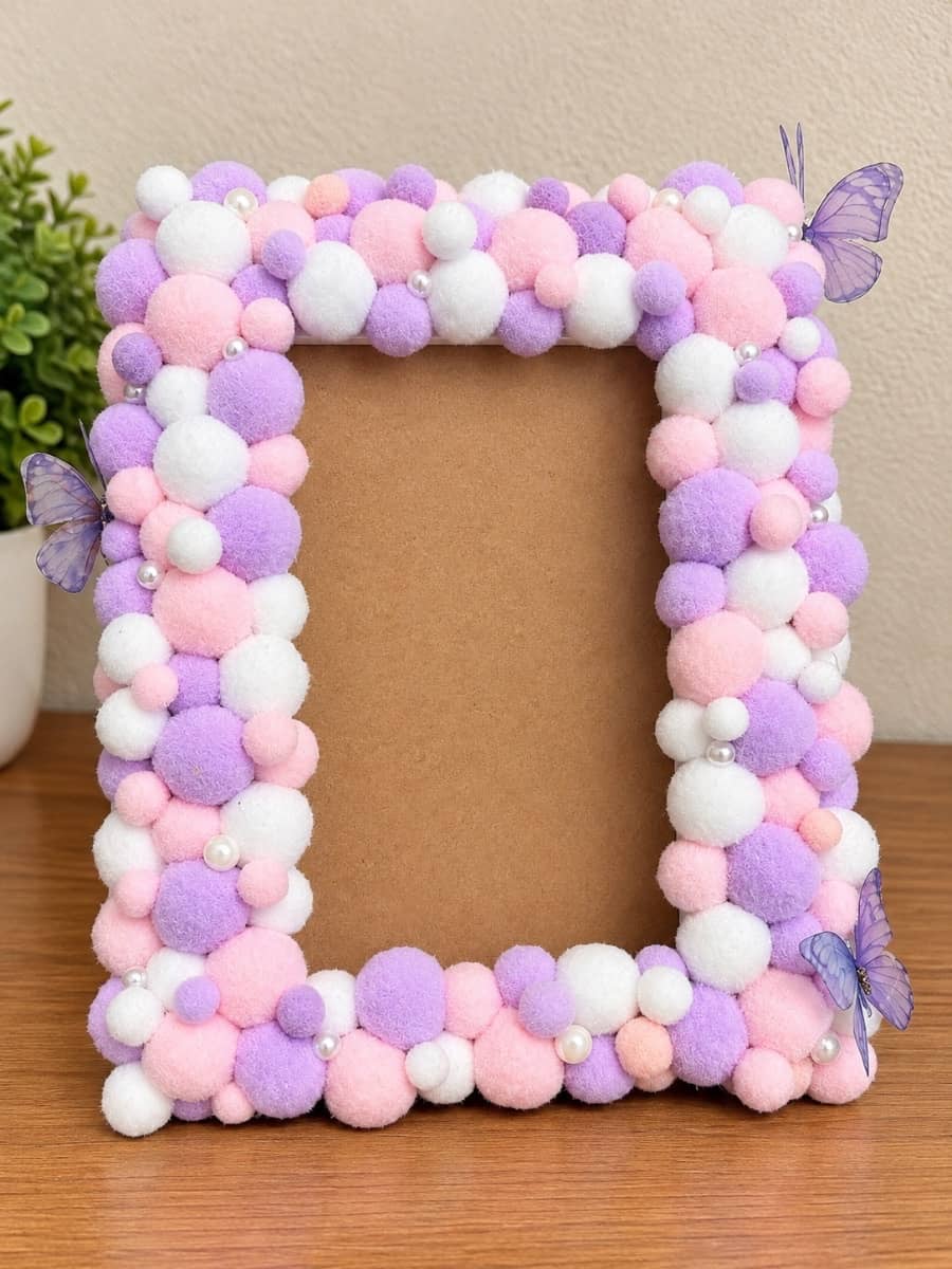 Moldura Borboletas Rosa e Lilás com Pérolas