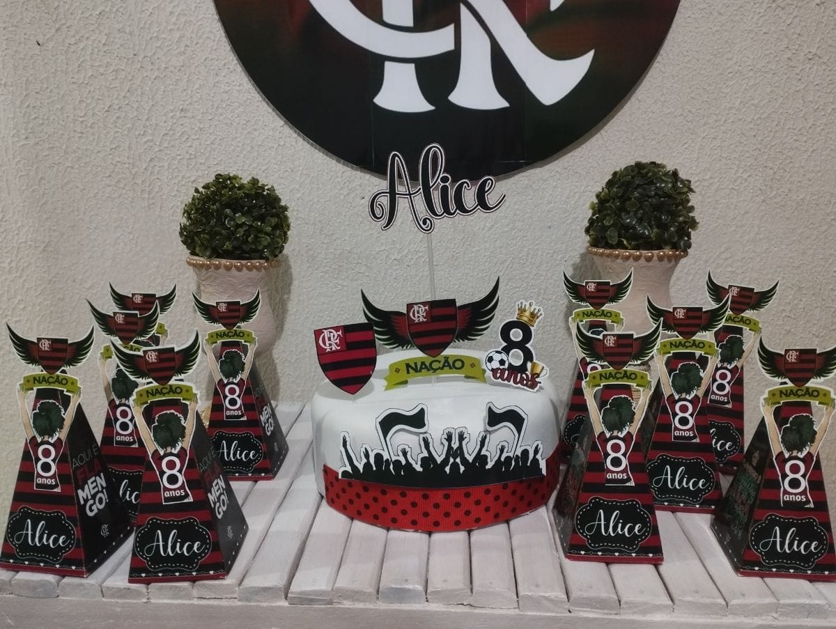 Topper de bolo e lembrancinha pra aniversário - Foto 1