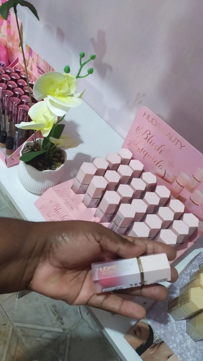 BLUSH LIQUIDO HUDABEAUTY - Foto 1