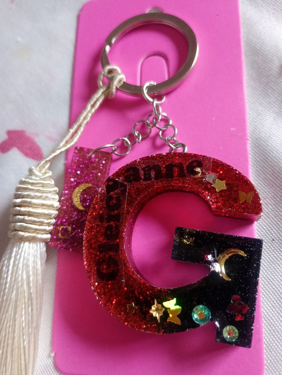 Chaveiros de iniciais com pingente e tassel - Foto 4