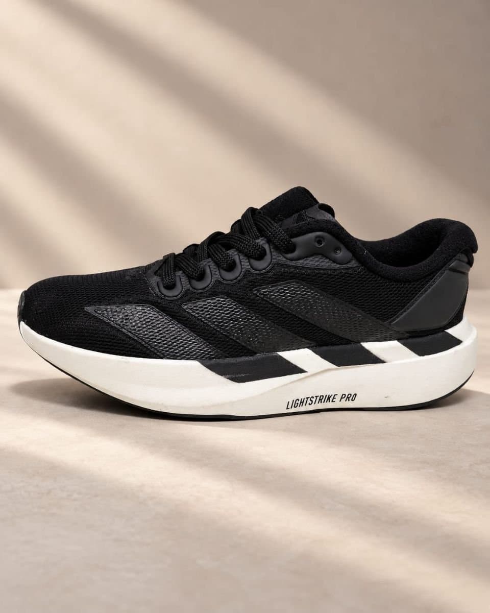 Tênis adidas
