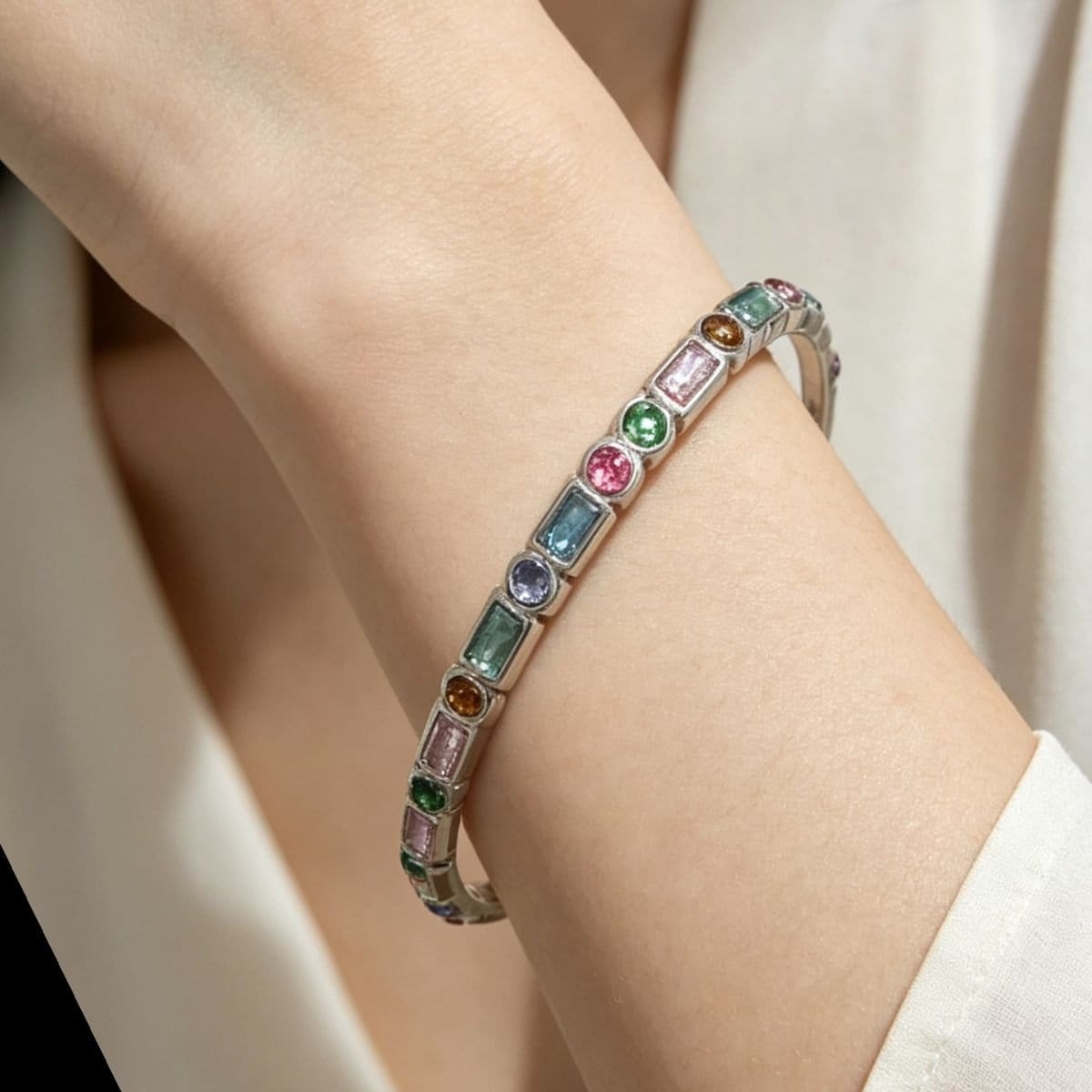 Bracelete feminino aço inox com pedra de zircônia coloridas - Foto 4