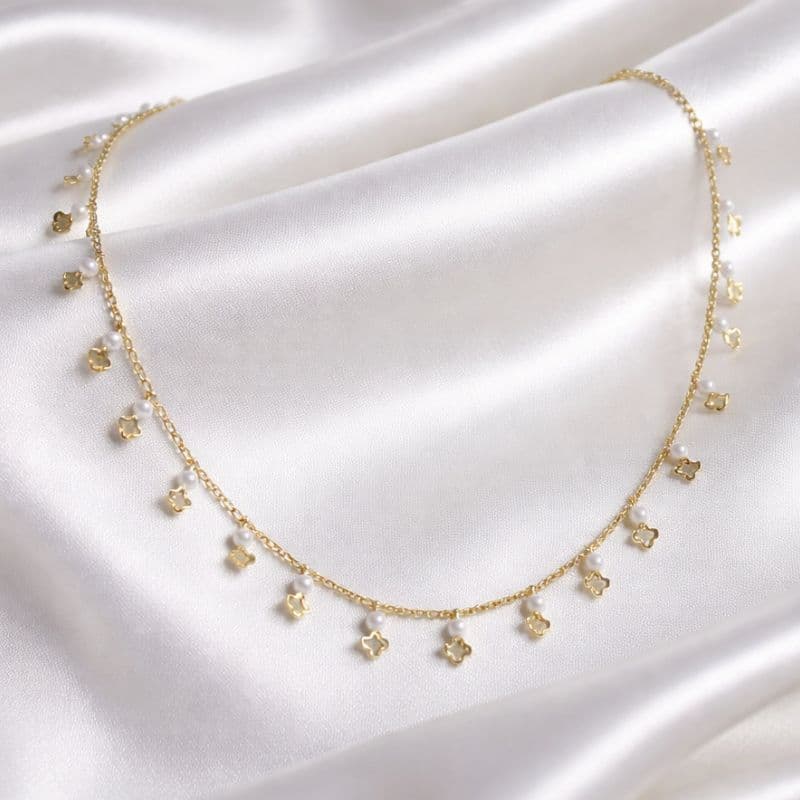 Chocker pérola e flor vazado