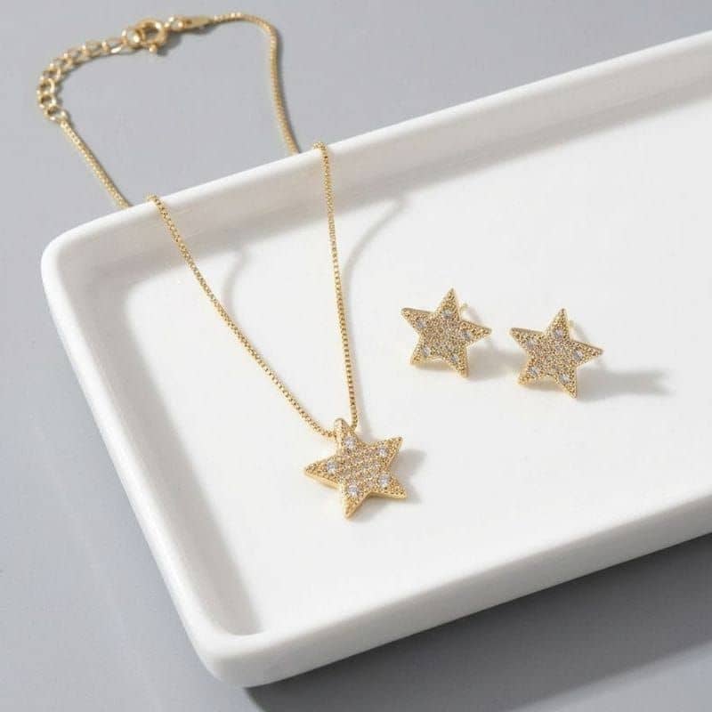 Conjunto dourado,brinco e colar de estrela