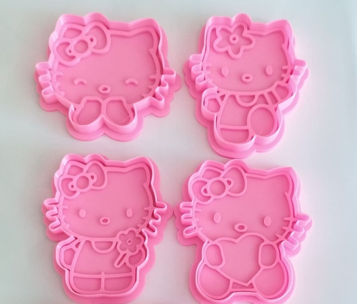 Cortador e carimbo de biscoito Hello Kitty