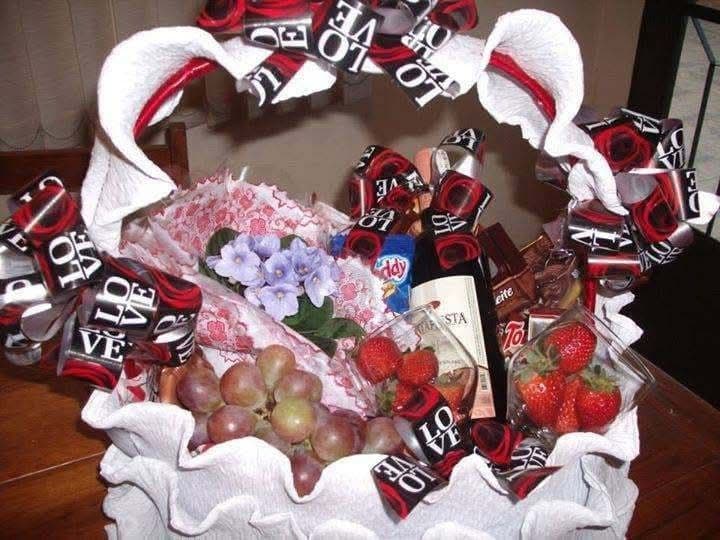 Cesta de Chocolate com vinho