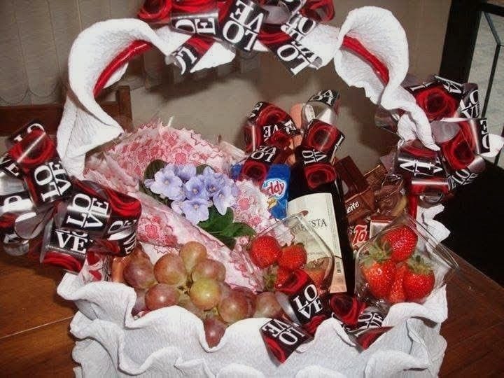Cesta de Chocolate com vinho - Foto 2
