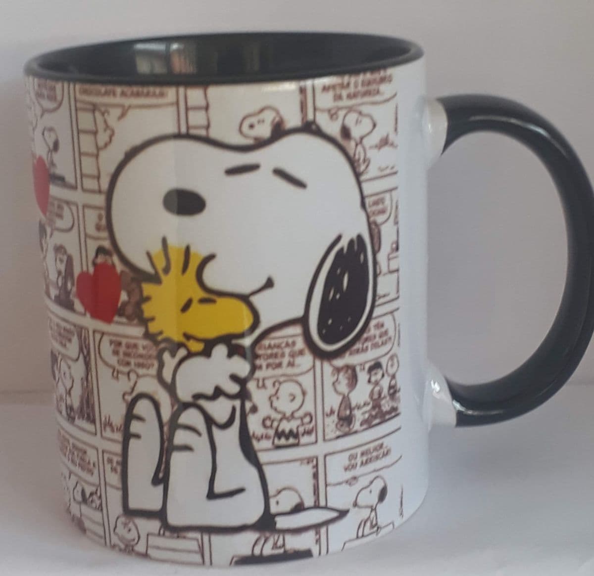 Canecas coloridas do Snoopy