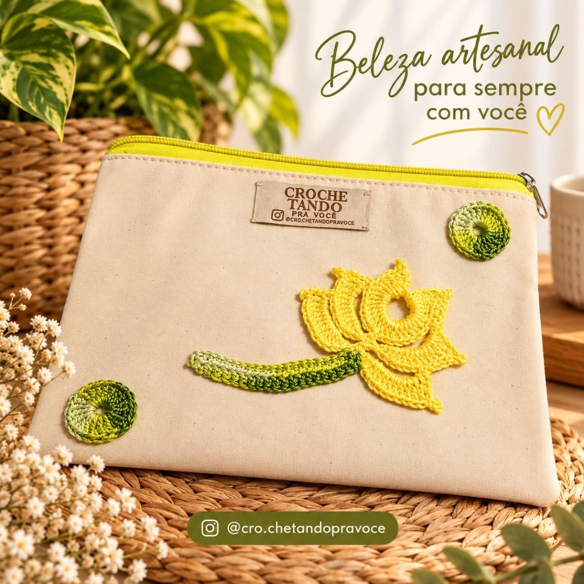 Necessaire 15x20 com aplicação em crochê - Foto 1