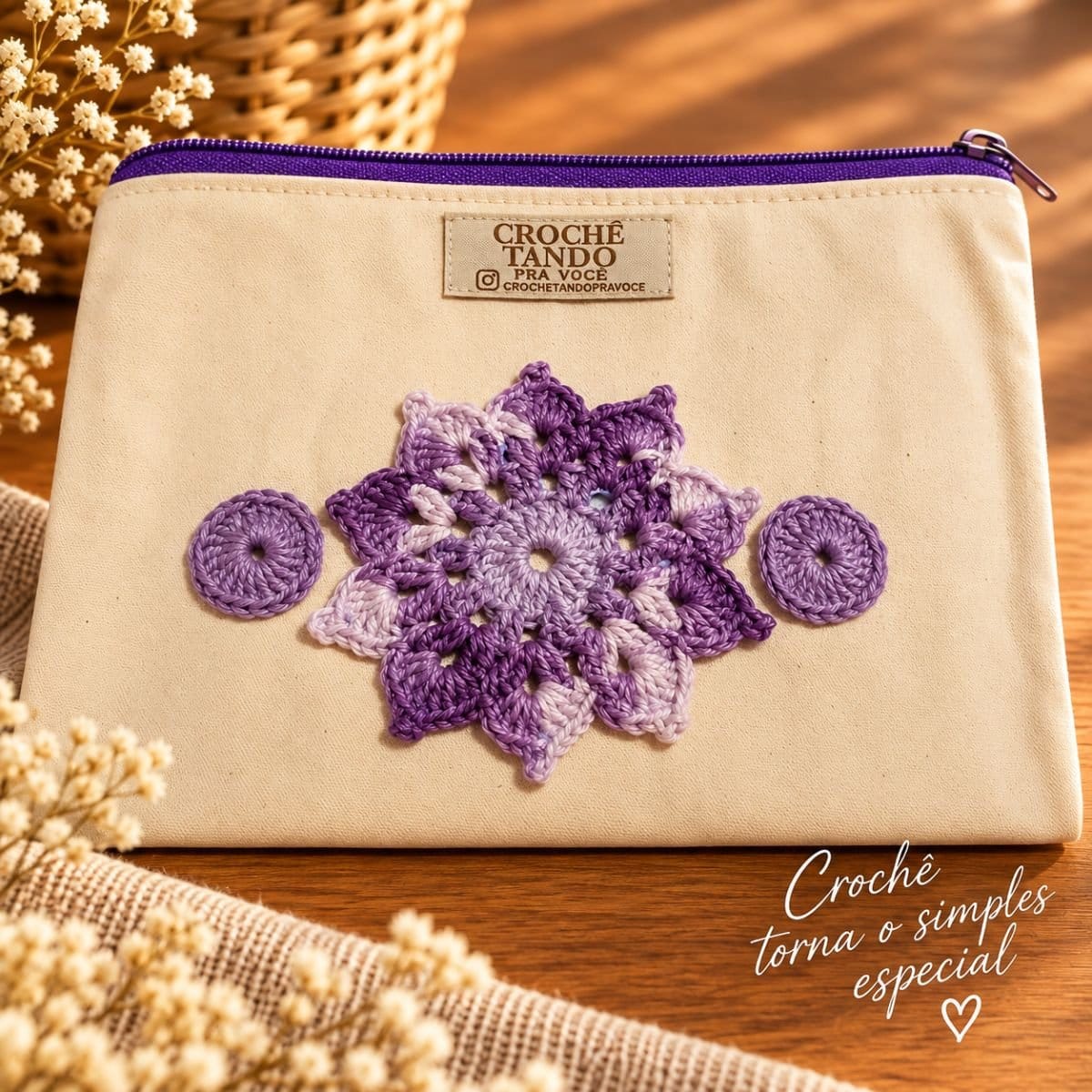 Necessaire 15x20 com aplicação em crochê - Foto 1