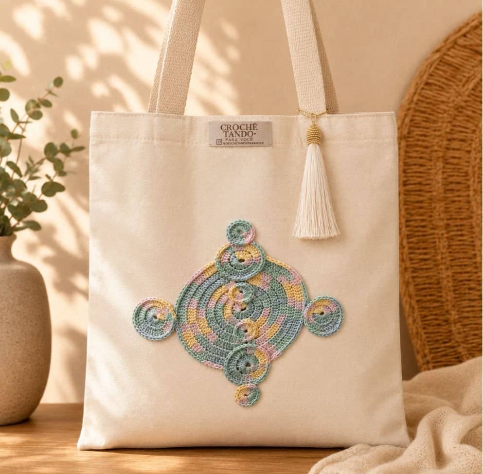 Ecobag com aplicação em crochê 30x50