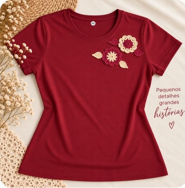 Camiseta Customizada - aplicação em crochê - Foto 2