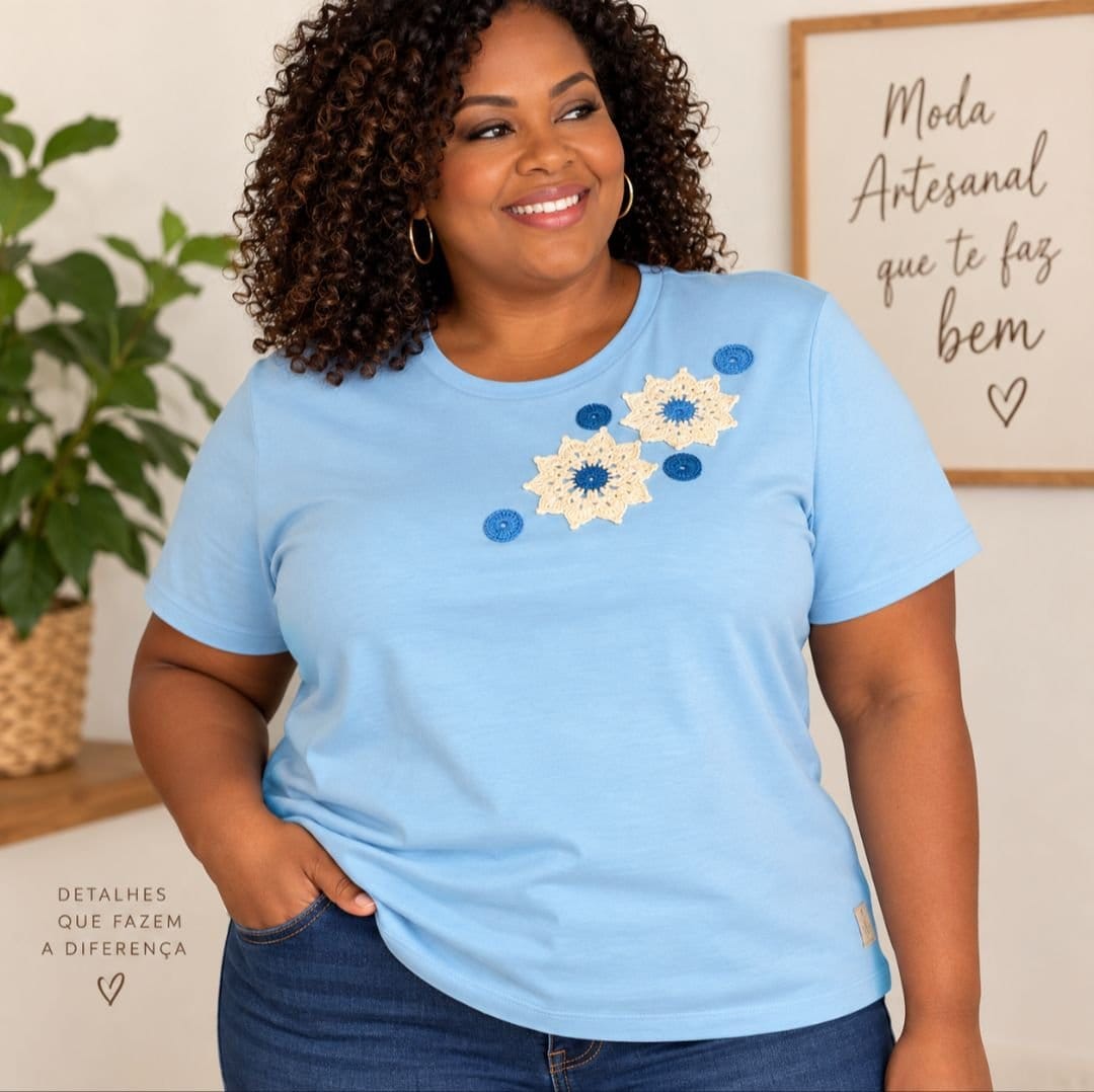 Camiseta Customizada - aplicação em crochê - Foto 1