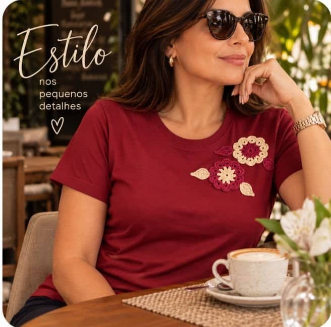 Camiseta Customizada - aplicação em crochê