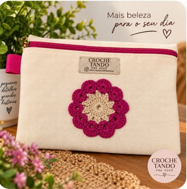 Necessaire 15x20 com aplicação em crochê - Foto 1