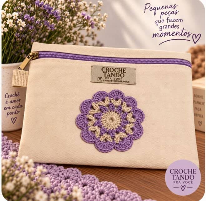 Necessaire 15x20 com aplicação em crochê