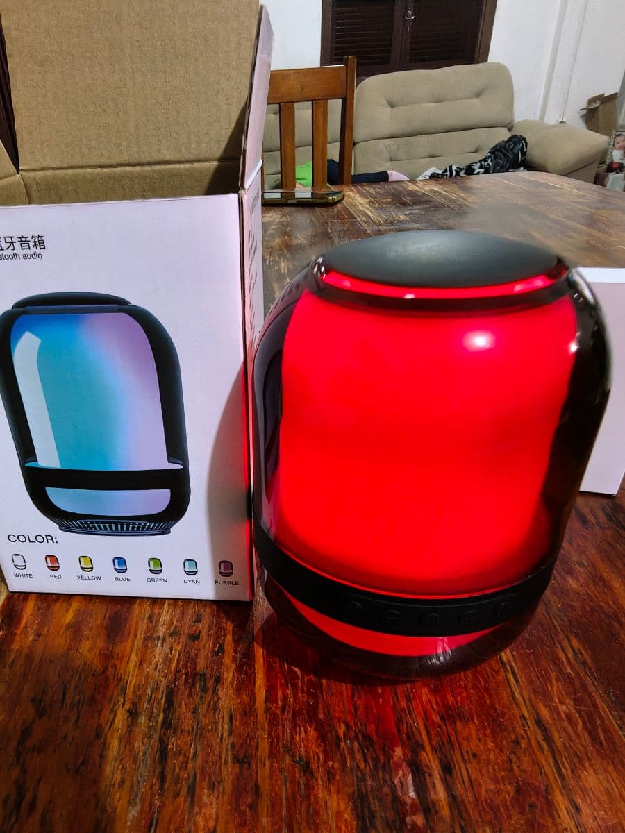 Caixa de som Bluetooth com rádio