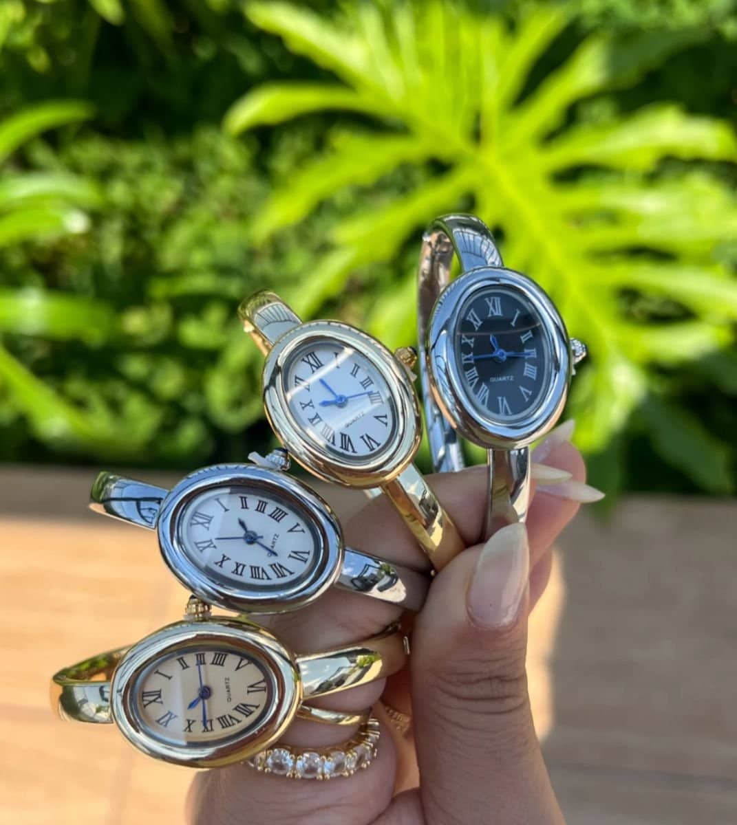 Relógio Bracelete em Aço Inoxidável