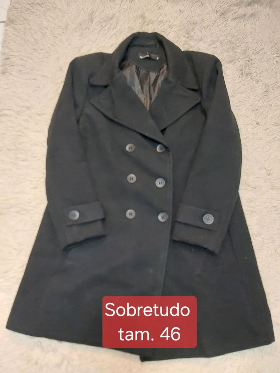 Sobretudo Preto seminovo
