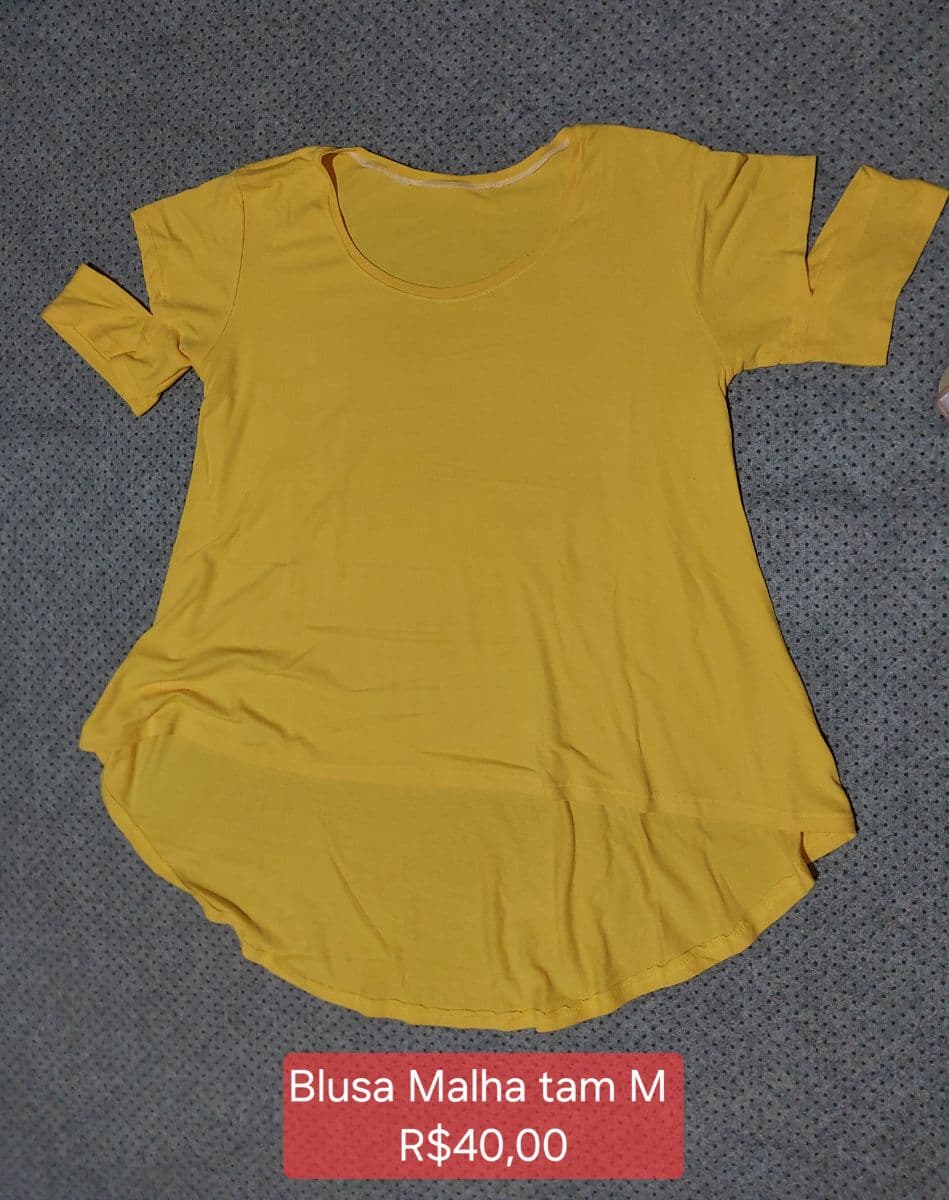 Bermudas e blusas