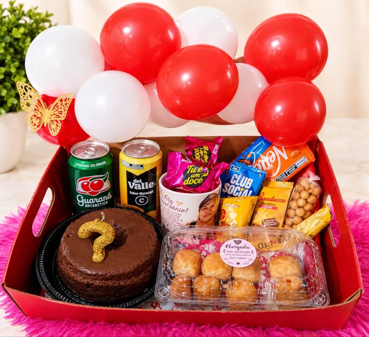 🎁 Cesta Especial de Aniversário com Balões