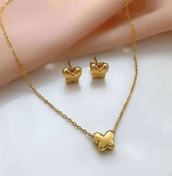 CONJUNTO COLAR E BRINCO BORBOLETA BOLEADA DOURADO