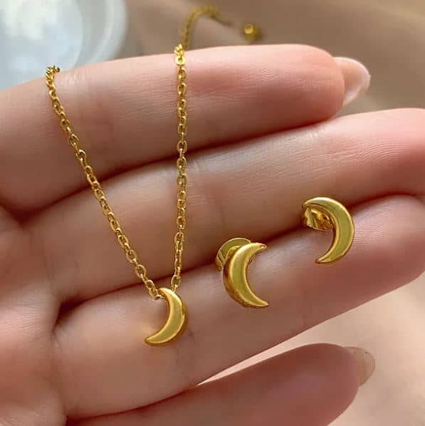 CONJUNTO COLAR E BRINCO LUA BOLEADA DOURADO